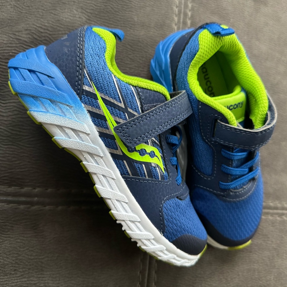 Saucony toddler shoes